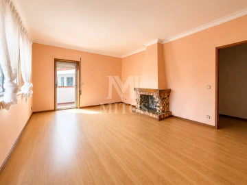 Apartamento T3 para Venda em Darque
