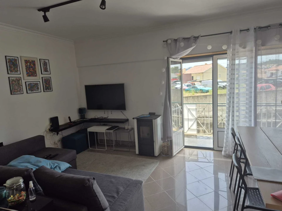 Apartamento T3 para Venda em Milharado Foto 1
