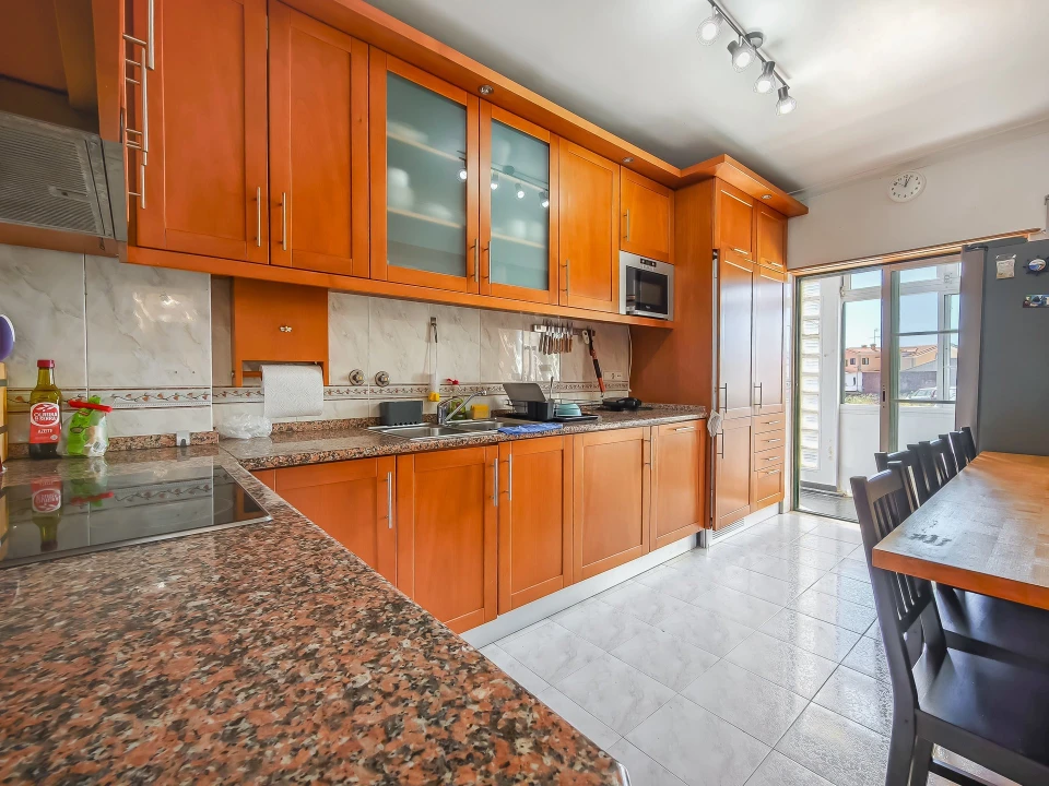Apartamento T3 para Venda em Milharado Foto 13