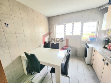 Apartamento T1 para Venda em Avintes