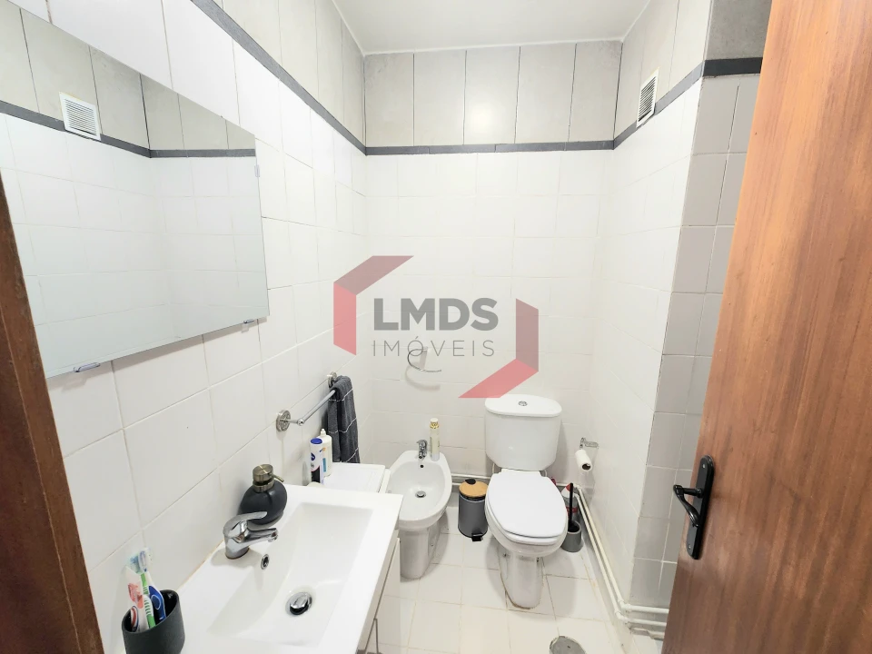 Apartamento T1 para Venda em Avintes Foto 15