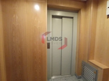 Apartamento T1 para Venda em Paranhos