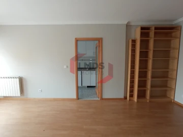 Apartamento T1 para Venda em Paranhos