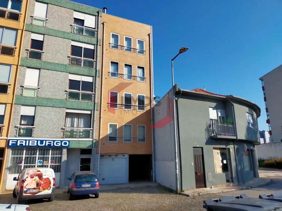 Apartamento T1 para Venda em Paranhos Foto 18