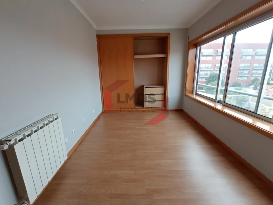 Apartamento T1 para Venda em Paranhos Foto 10