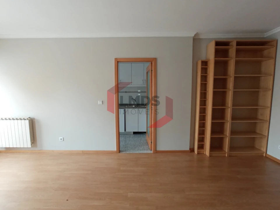 Apartamento T1 para Venda em Paranhos Foto 2