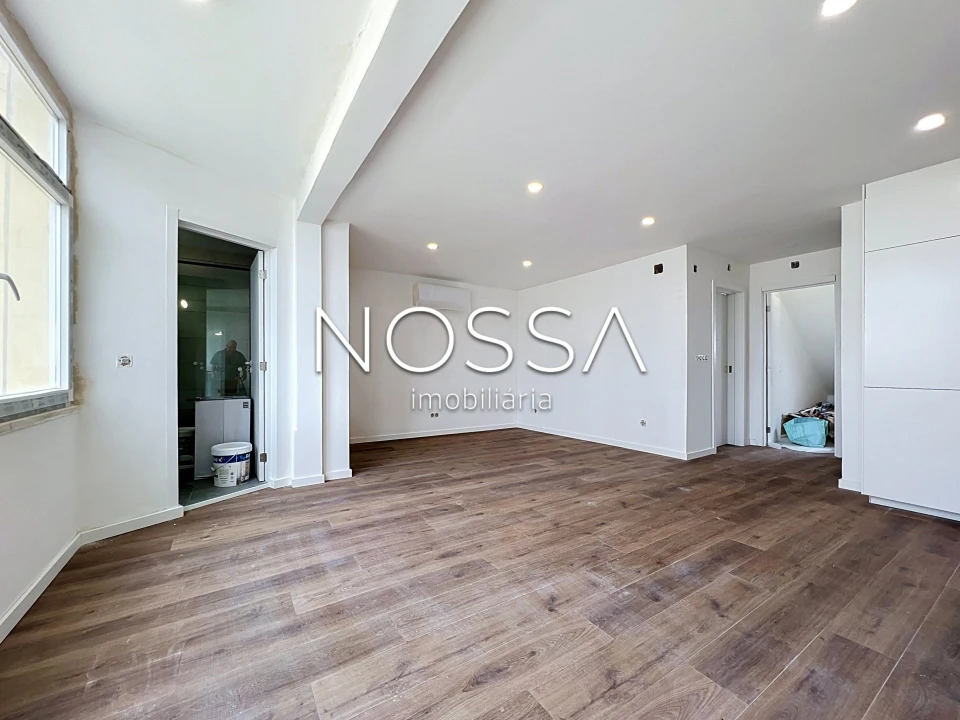 Apartamento T2 para Venda em Penha de França Foto 9