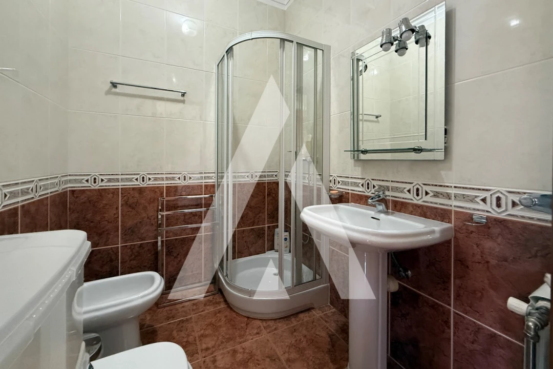 Moradia T5 para Venda em Arosa e Castelões Foto 23