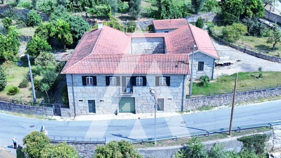 Moradia T5 para Venda em Arosa e Castelões