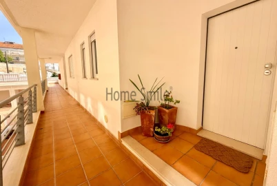 Apartamento T2 para Venda em Sesimbra (Santiago)