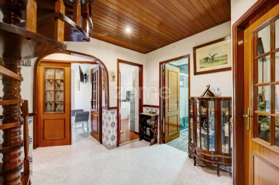 Apartamento T6 para Venda em Cacém e São Marcos