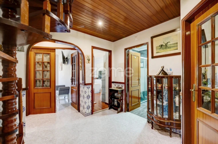 Apartamento T6 para Venda em Cacém e São Marcos Foto 22