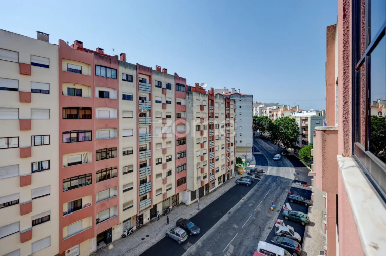 Apartamento T6 para Venda em Cacém e São Marcos Foto 7