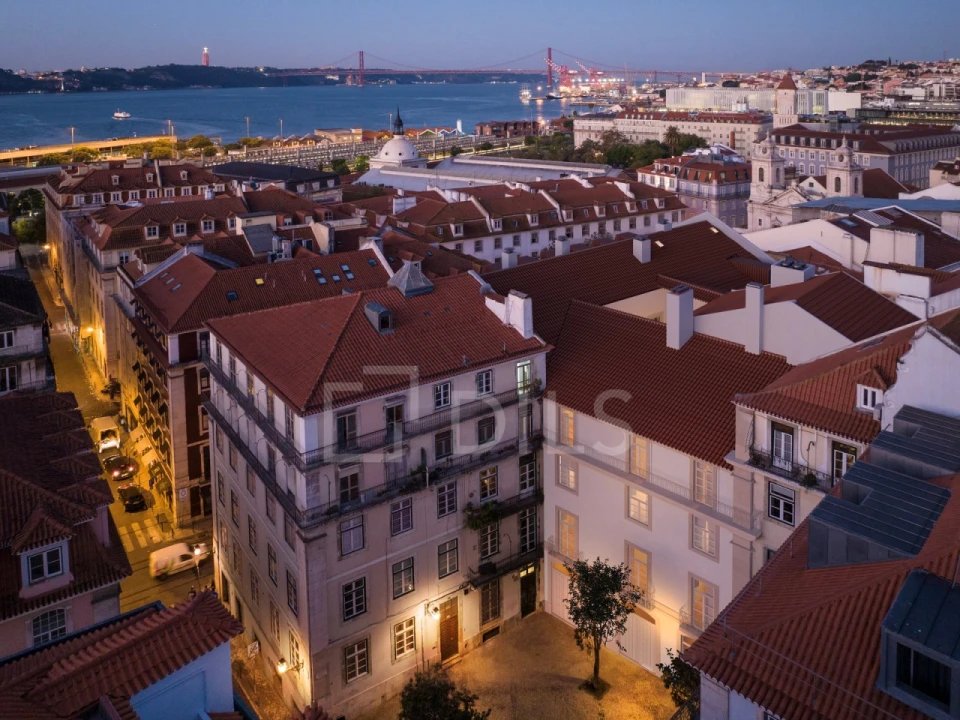 Apartamento T2 para Venda em Misericórdia Foto 34
