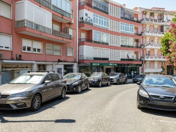 Loja para Arrendamento em Alvalade