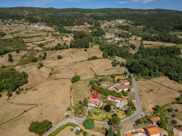 Moradia T4 para Venda em Miranda