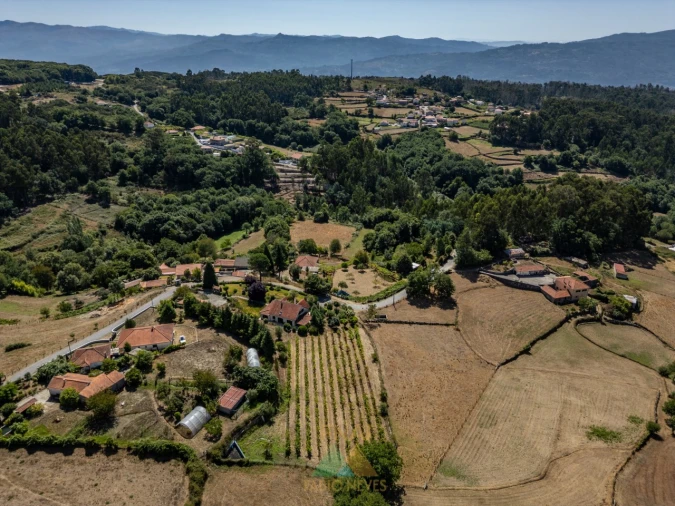 Moradia T4 para Venda em Miranda Foto 57