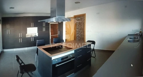 Moradia T5 para Venda em Caia, São Pedro e Alcáçova