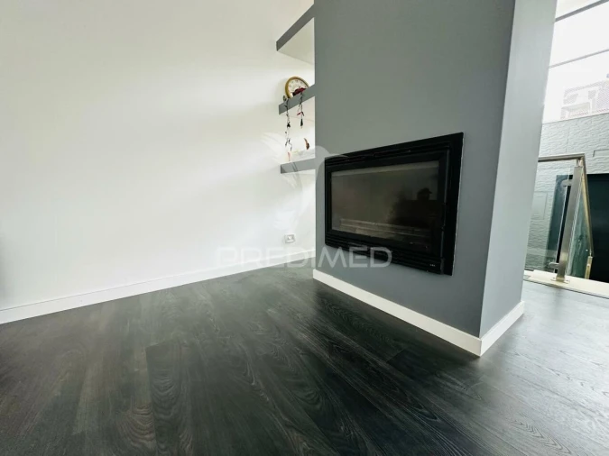 Moradia T5 para Venda em Caia, São Pedro e Alcáçova Foto 4