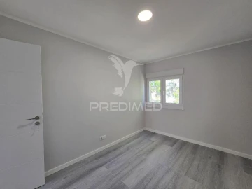 Apartamento T3 para Venda em Laranjeiro e Feijó