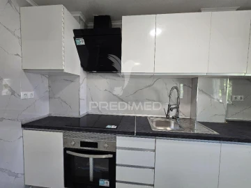 Apartamento T3 para Venda em Laranjeiro e Feijó