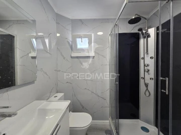Apartamento T3 para Venda em Laranjeiro e Feijó