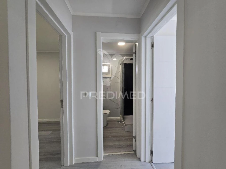 Apartamento T3 para Venda em Laranjeiro e Feijó Foto 11
