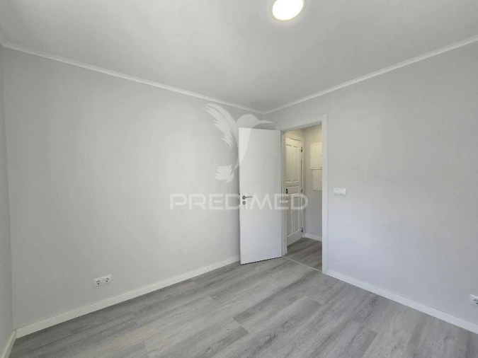 Apartamento T3 para Venda em Laranjeiro e Feijó Foto 10