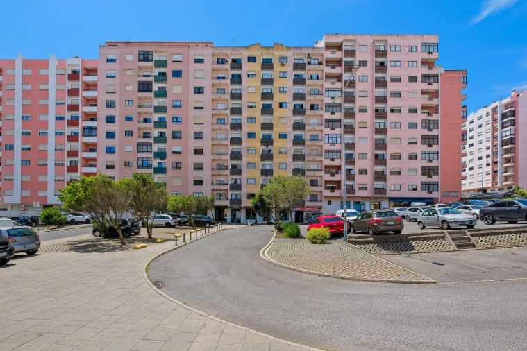 Apartamento T2 para Venda em Cacém e São Marcos Foto 19