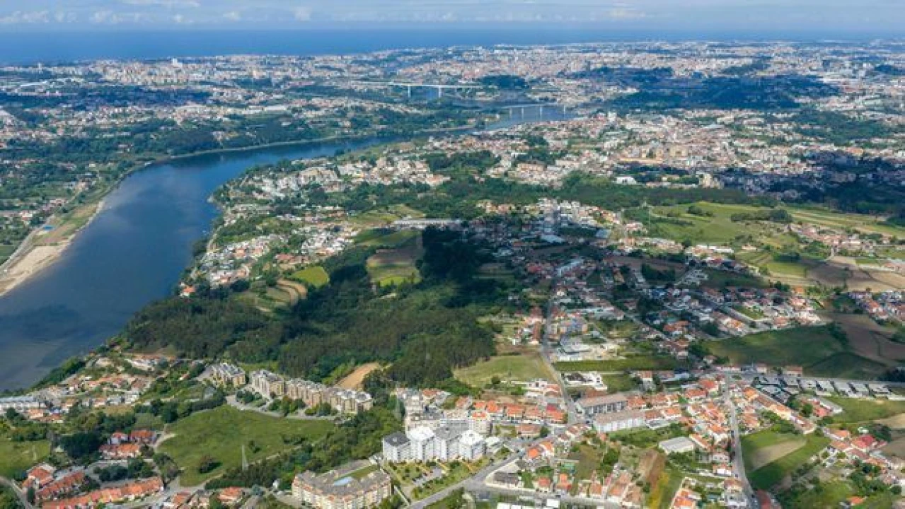 Terreno P/ Prédio para Venda em Gondomar (São Cosme), Valbom e Jovim Foto 10