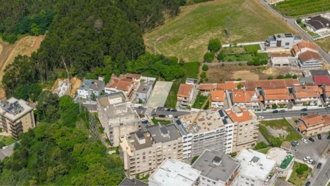 Terreno P/ Prédio para Venda em Gondomar (São Cosme), Valbom e Jovim