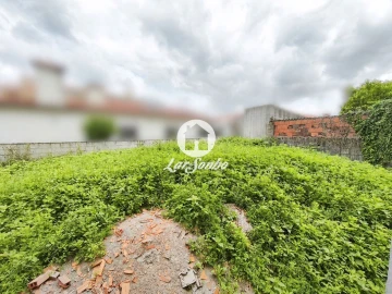 Apartamento T1 para Venda em Manhente