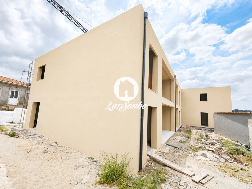Apartamento T2 para Venda em Manhente Foto 2