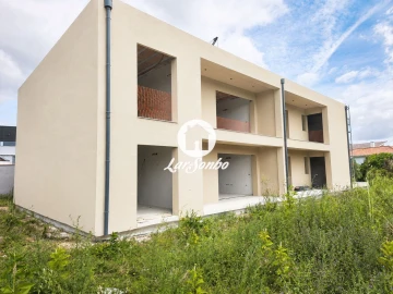 Apartamento T2 para Venda em Manhente
