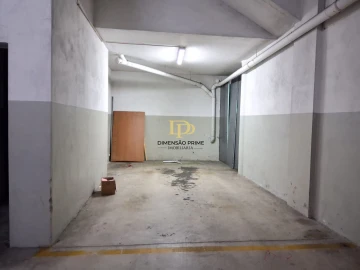 Apartamento T2 para Arrendamento em Pedrouços
