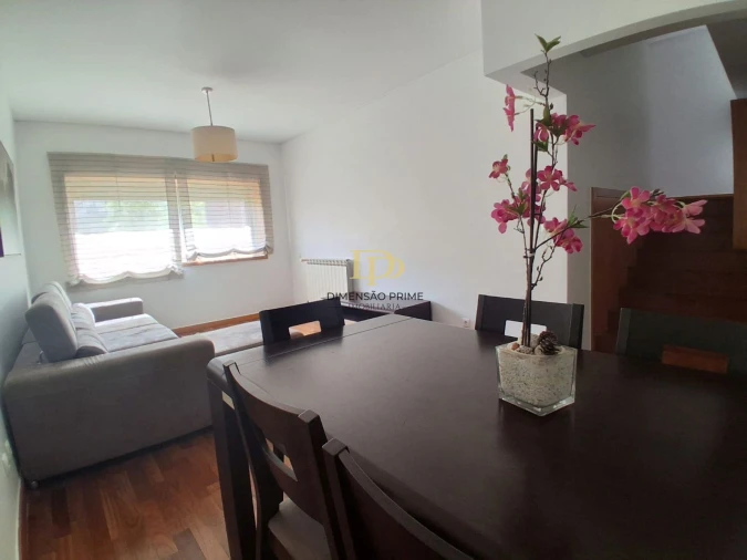 Apartamento T2 para Arrendamento em Pedrouços Foto 4
