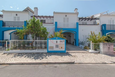 Moradia T4 para Venda em Santo Antonio da Charneca
