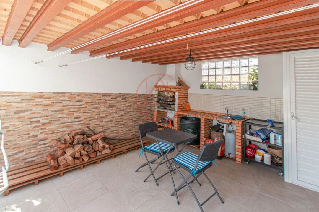Moradia T4 para Venda em Santo Antonio da Charneca Foto 23