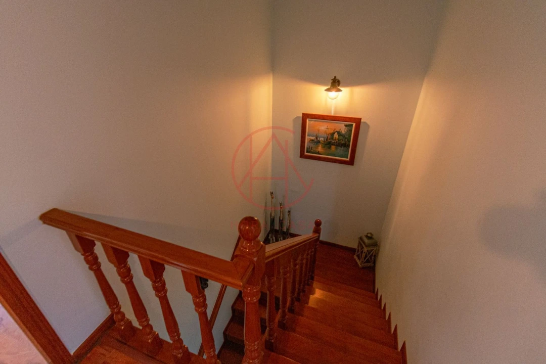 Moradia T4 para Venda em Santo Antonio da Charneca Foto 49