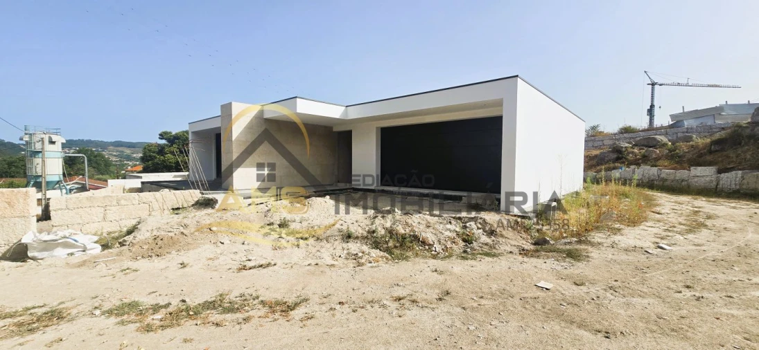Moradia T3 para Venda em Cepães e Fareja Foto 23