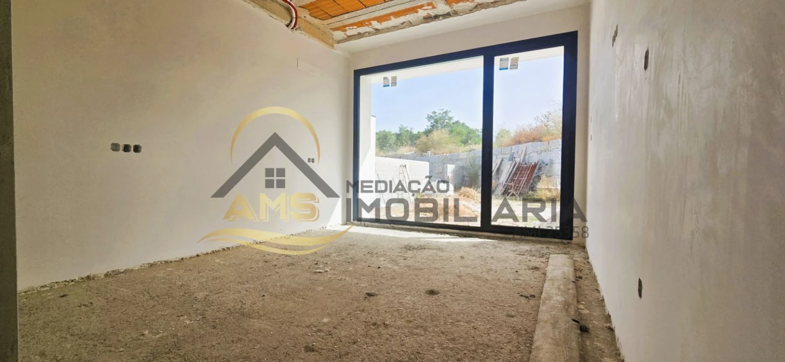 Moradia T3 para Venda em Cepães e Fareja Foto 8