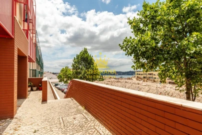 Apartamento T2 para Venda em Ajuda
