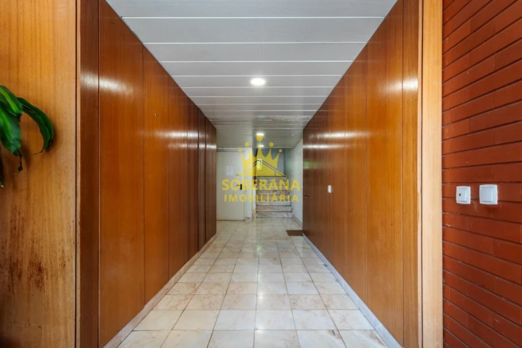 Apartamento T2 para Venda em Ajuda Foto 37