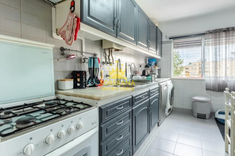 Apartamento T2 para Venda em Ajuda Foto 19