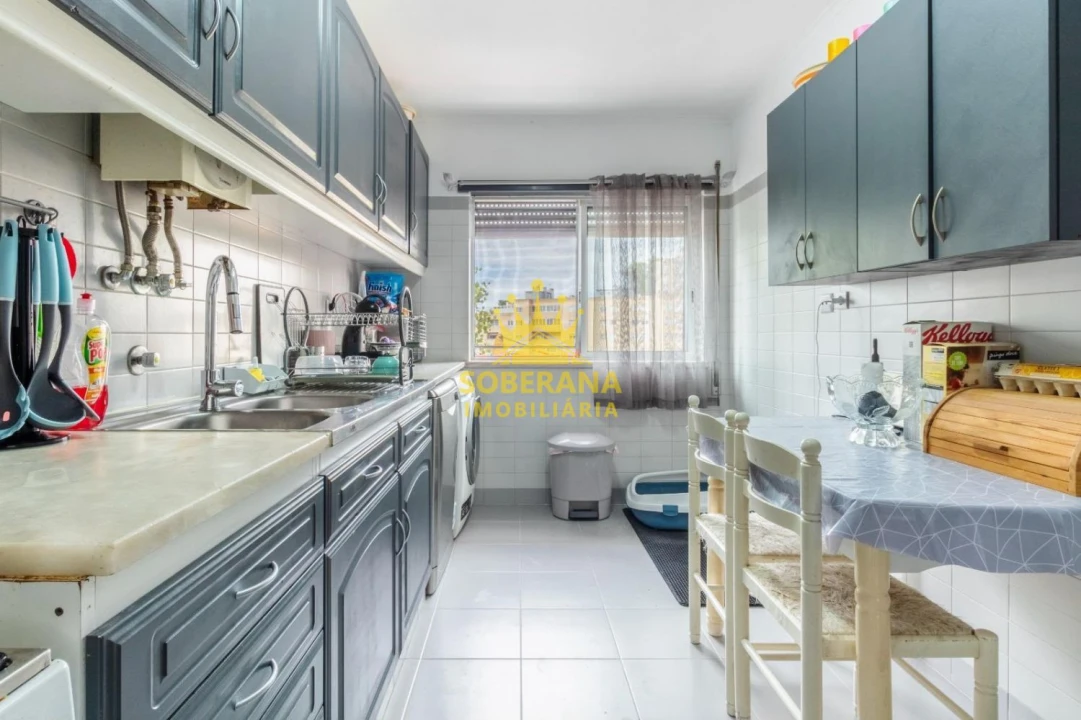 Apartamento T2 para Venda em Ajuda Foto 20
