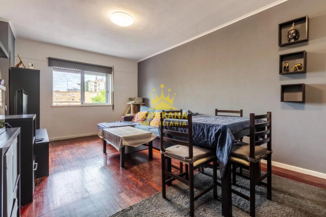 Apartamento T2 para Venda em Ajuda Foto 18