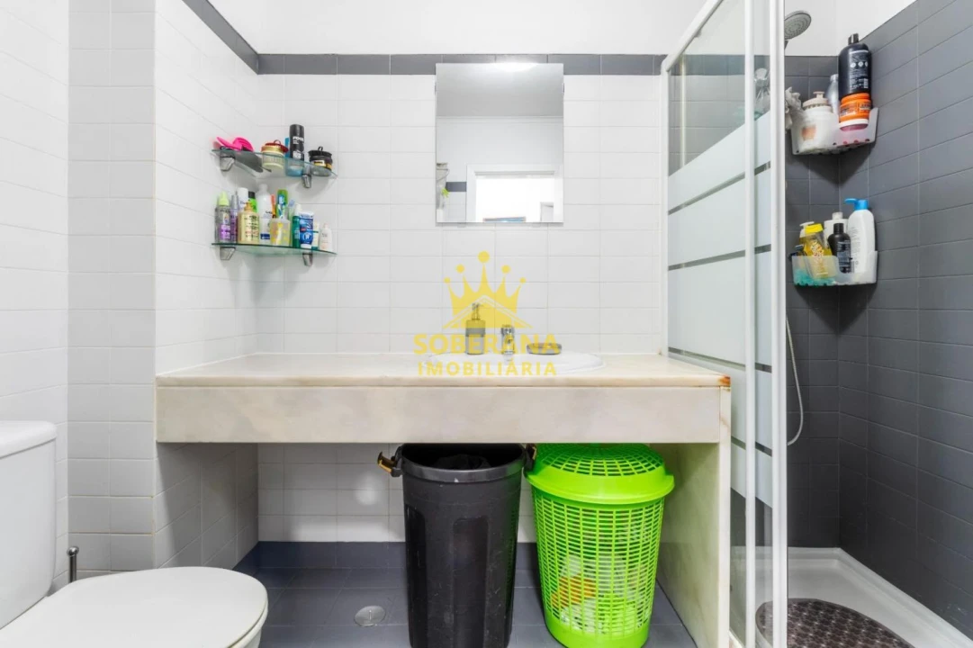 Apartamento T2 para Venda em Ajuda Foto 29