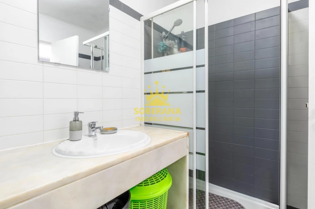 Apartamento T2 para Venda em Ajuda Foto 28