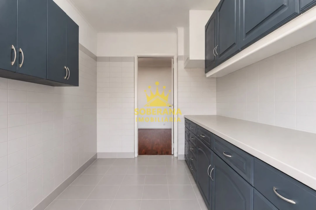 Apartamento T2 para Venda em Ajuda Foto 9