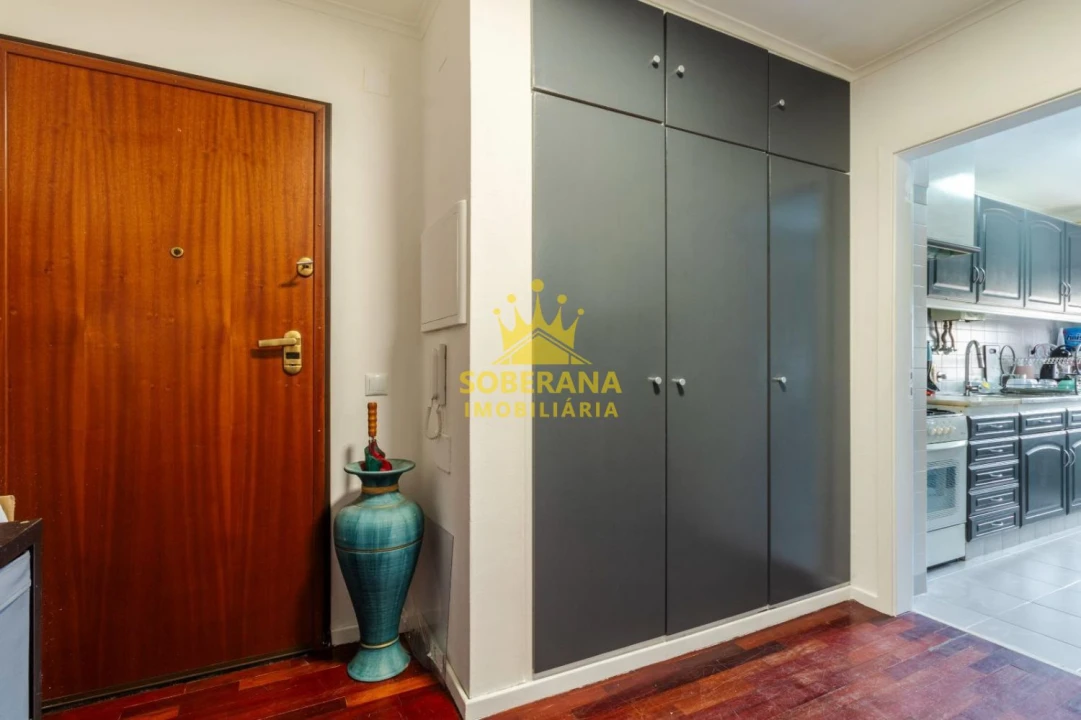 Apartamento T2 para Venda em Ajuda Foto 13